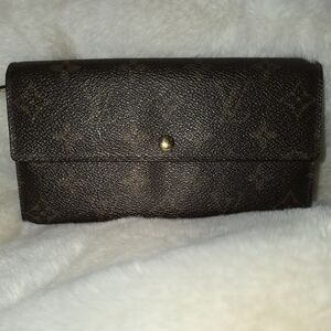 Louis Vuitton Monogram Sarah wallet
